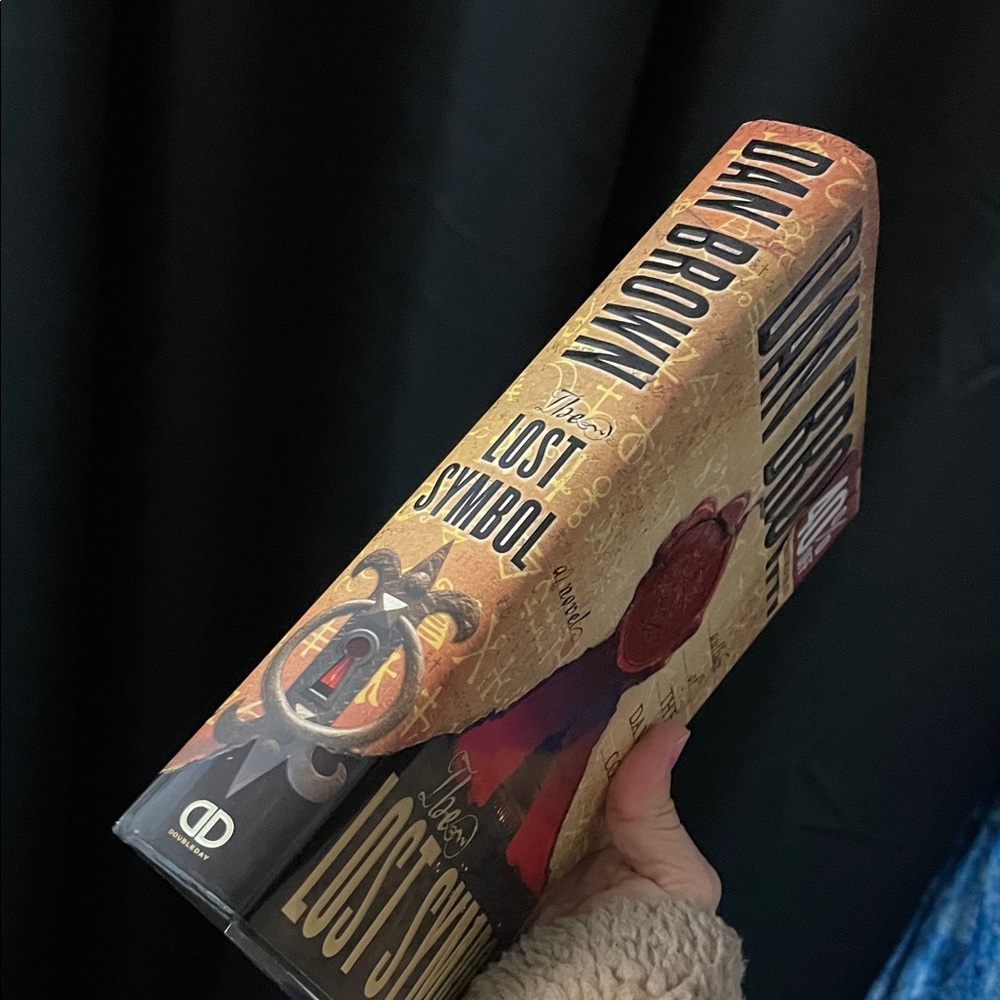 The Lost Symbol by Dan Brown Hardcover used book FIRST EDITION - Picture 4 of 16